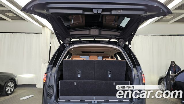Land Rover Discovery 3.0 TD6 First Edition