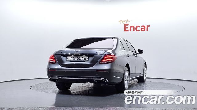 Mercedes-Benz E-Class E220d Exclusive