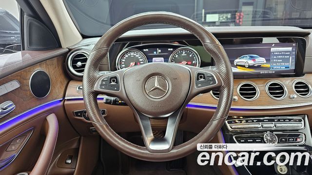 Mercedes-Benz E-Class E220d Exclusive