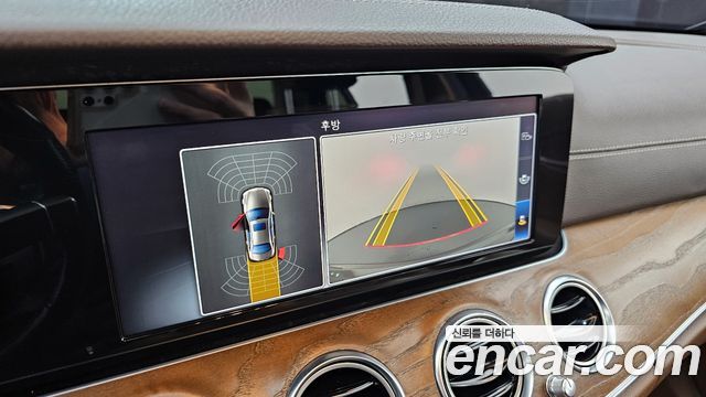 Mercedes-Benz E-Class E220d Exclusive