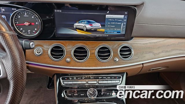 Mercedes-Benz E-Class E220d Exclusive