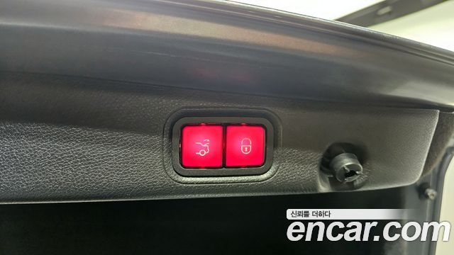 Mercedes-Benz E-Class E220d Exclusive