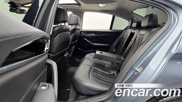 BMW 5-Series 530i Luxury Plus