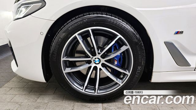 BMW 5-Series 520i M Sport