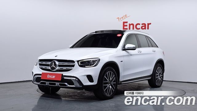 Mercedes-Benz GLC-Class GLC300e 4MATIC
