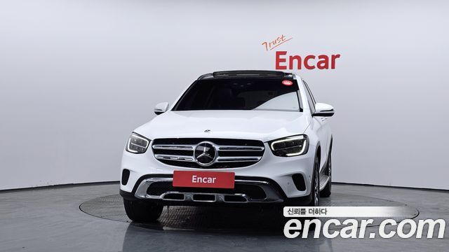 Mercedes-Benz GLC-Class GLC300e 4MATIC