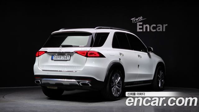 Mercedes-Benz GLE-Class GLE300d 4MATIC