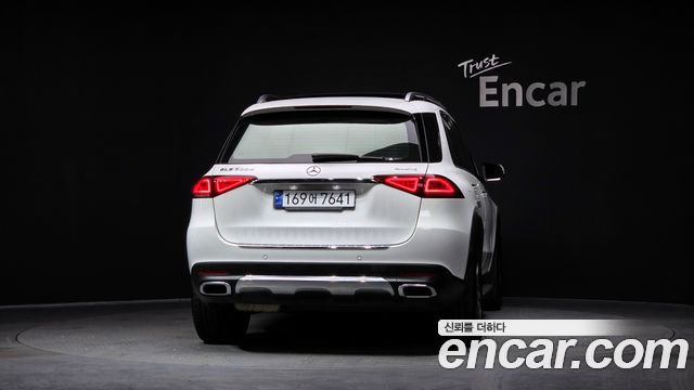 Mercedes-Benz GLE-Class GLE300d 4MATIC