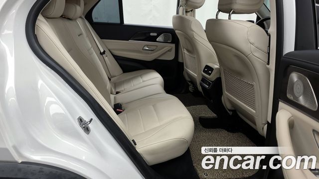Mercedes-Benz GLE-Class GLE300d 4MATIC