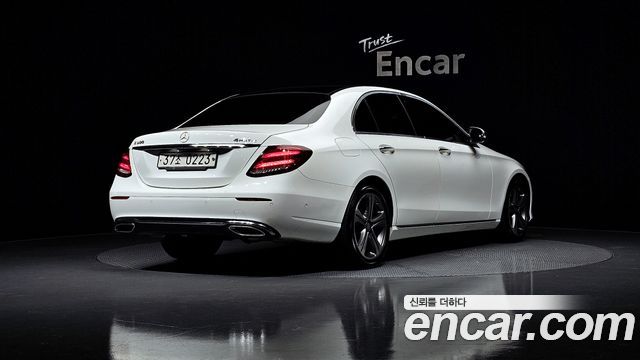 Mercedes-Benz E-Class E300 Avantgarde