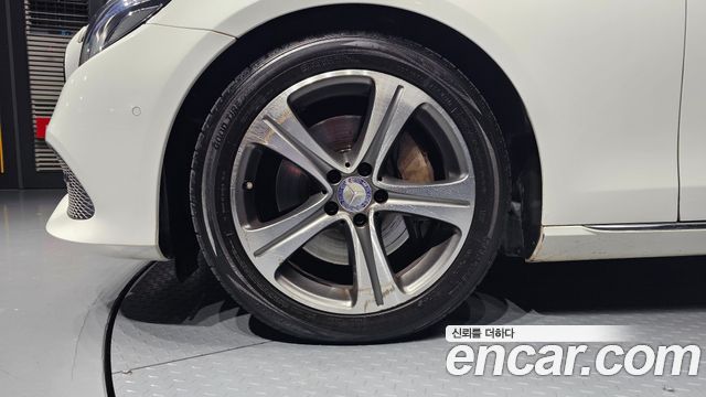 Mercedes-Benz E-Class E300 Avantgarde