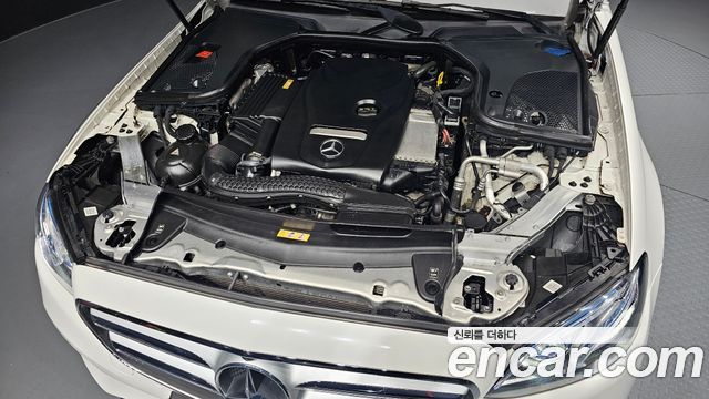 Mercedes-Benz E-Class E300 Avantgarde