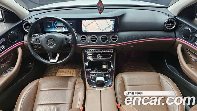 Mercedes-Benz E-Class E300 Avantgarde