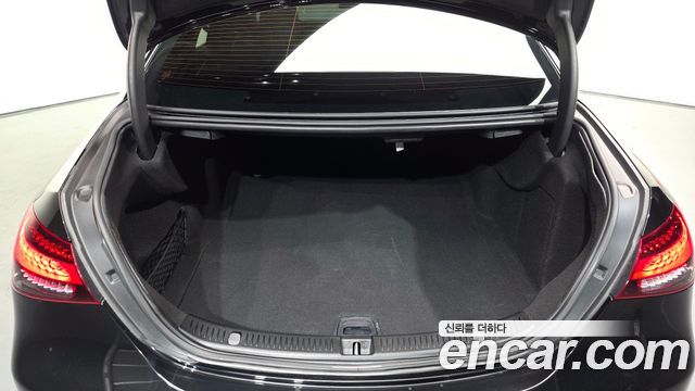 Mercedes-Benz E-Class E350 4MATIC AMG Line Edition