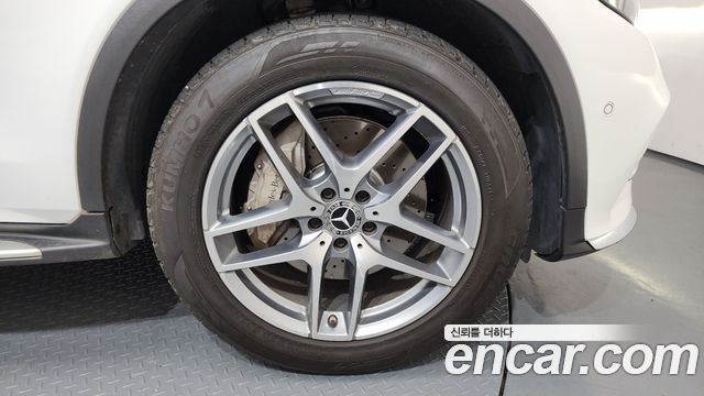 Mercedes-Benz GLC-Class GLC220 d 4MATIC Premium Coupe