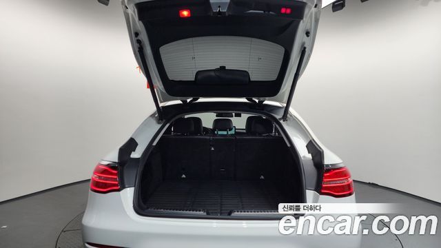 Mercedes-Benz GLC-Class GLC220 d 4MATIC Premium Coupe