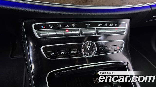 Mercedes-Benz E-Class E300e Exclusive