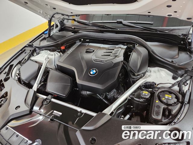 BMW 5-Series 520i Luxury