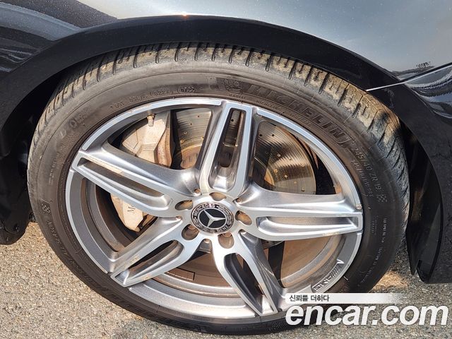 Mercedes-Benz E-Class E300 AMG Line