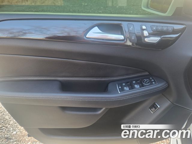 Mercedes-Benz GLE-Class GLE350 d 4MATIC