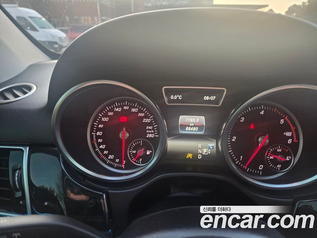 Mercedes-Benz GLE-Class GLE350 d 4MATIC