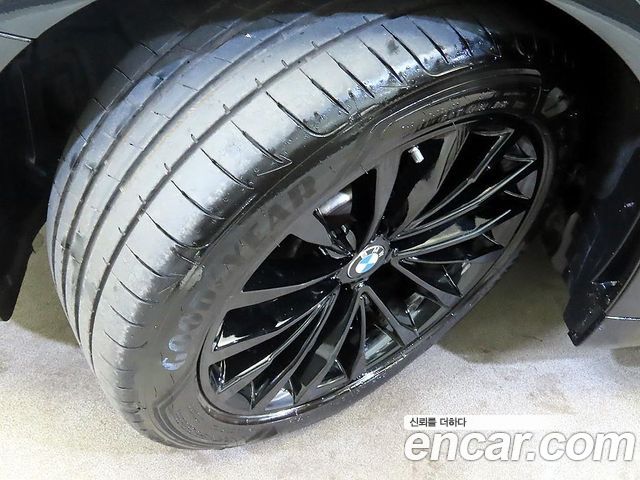 BMW 5-Series 520i Luxury