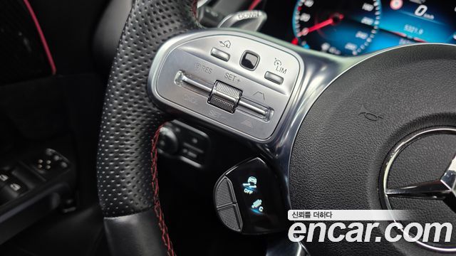 Mercedes-Benz GLB-Class AMG GLB35 4MATIC