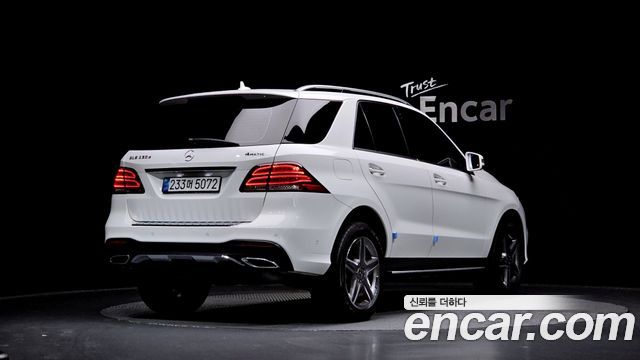 Mercedes-Benz GLE-Class GLE350 d 4MATIC Premium