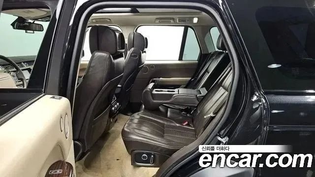Land Rover Range Rover 4.4 SDV8 Vogue SE DIESEL