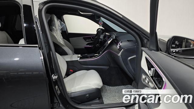Mercedes-Benz GLC-Class GLC300 4MATIC Online Special