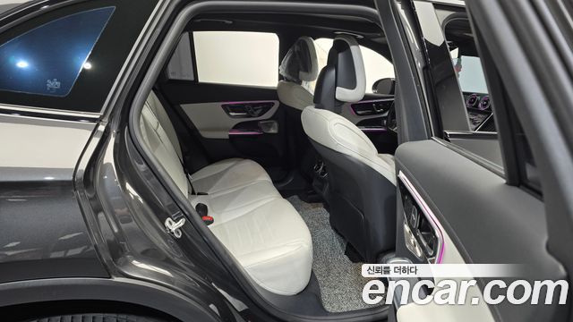 Mercedes-Benz GLC-Class GLC300 4MATIC Online Special