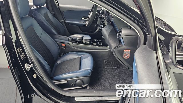 Mercedes-Benz A-Class A220 Hatchback