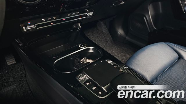Mercedes-Benz A-Class A220 Hatchback