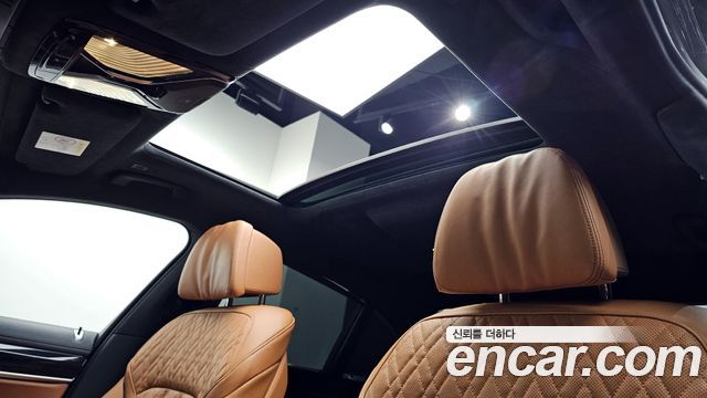 BMW 7-Series 745e iPerformance M Sport