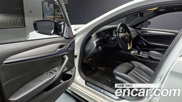 BMW 5-Series 520d M Sport package