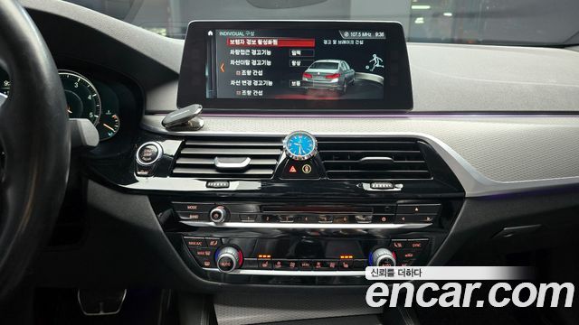 BMW 5-Series 520d M Sport package