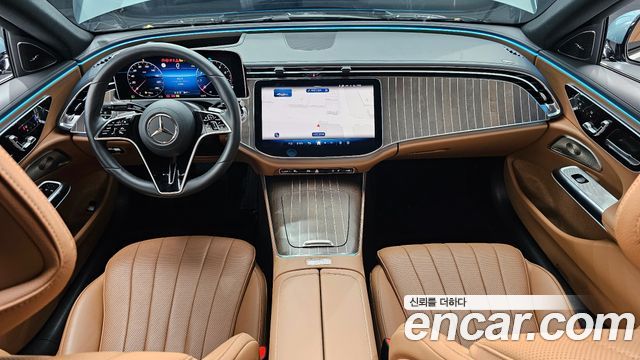 Mercedes-Benz E-Class E300 4MATIC Exclusive