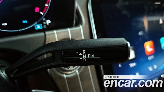Mercedes-Benz E-Class E300 4MATIC Exclusive