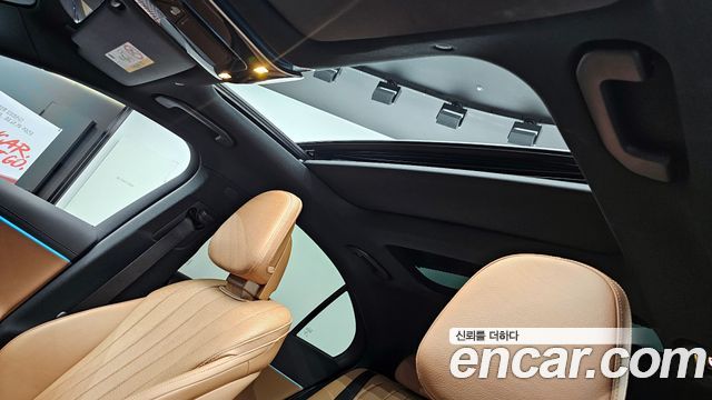 Mercedes-Benz E-Class E300 4MATIC Exclusive
