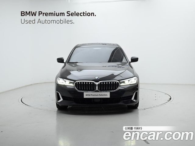 BMW 5-Series 530i Luxury