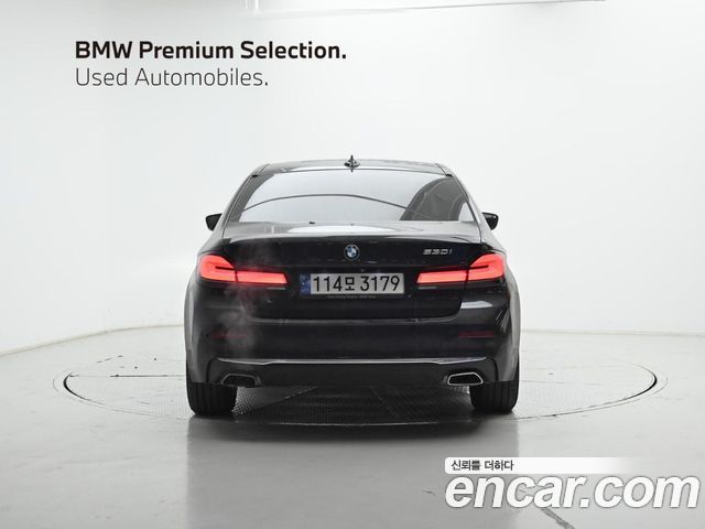 BMW 5-Series 530i Luxury