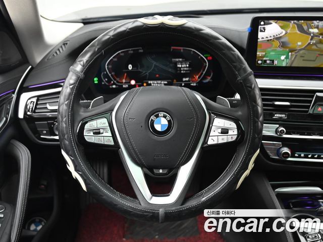 BMW 5-Series 530i Luxury