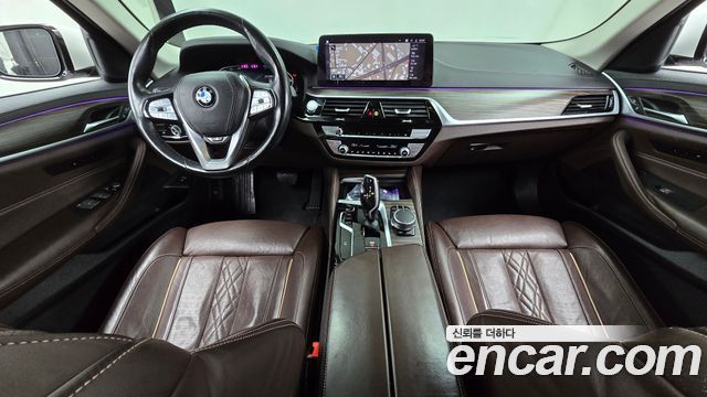BMW 5-Series 523d Luxury