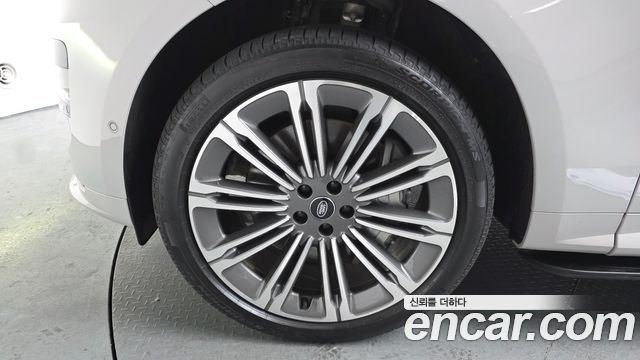 Land Rover Range Rover Sport P550E Dynamic HSE