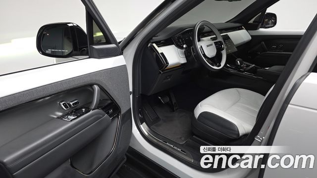 Land Rover Range Rover Sport P550E Dynamic HSE