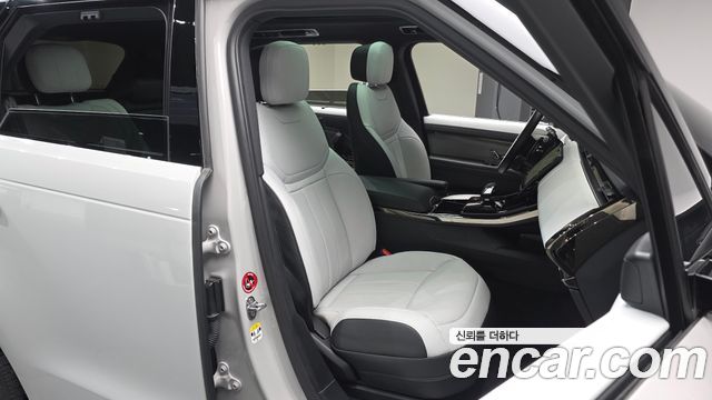 Land Rover Range Rover Sport P550E Dynamic HSE