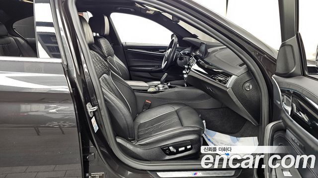 BMW 5-Series 530i xDrive M Sport Package Plus