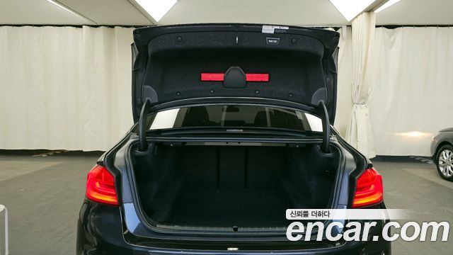 BMW 5-Series 530i xDrive M Sport Package Plus