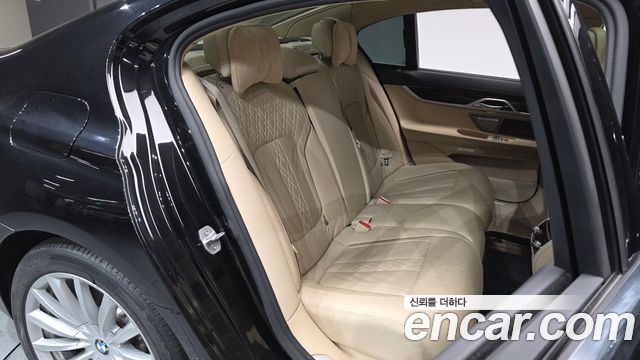 BMW 7-Series 730d xDrive