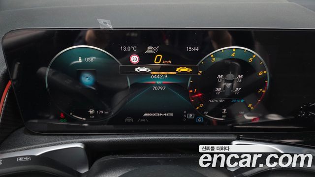 Mercedes-Benz GLB-Class AMG GLB35 4MATIC